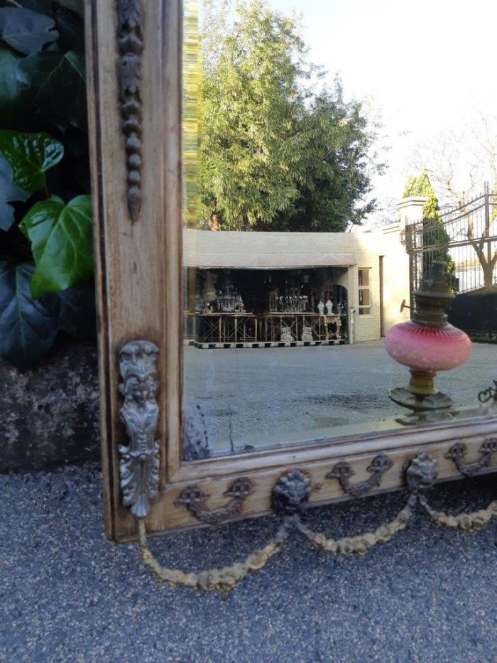 Victorian Gilded Mirror  Wooden Mirror with a Brass Rim and Oil Lamps.  Circa Mid/Late 1800s - Image 10