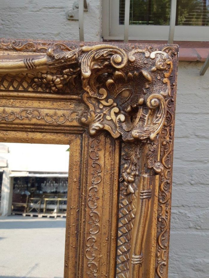 Large gilt-painted bevelled mirror - Image 6