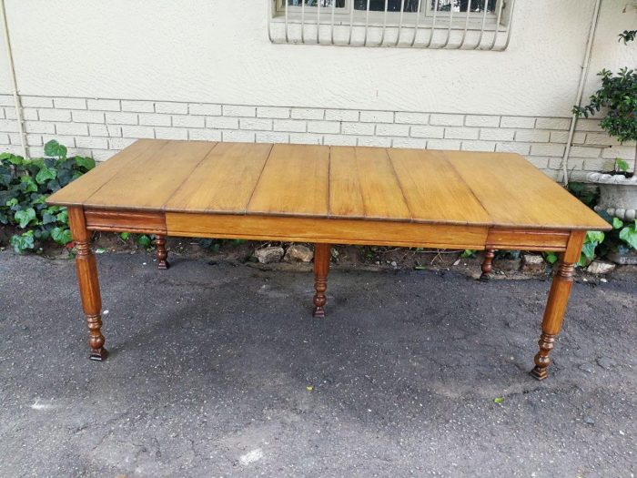 Edwardian Oak Ext Dining Table