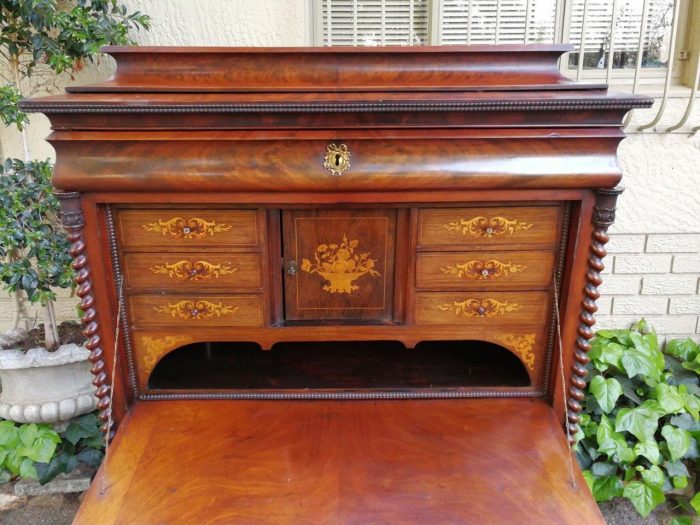 19th Century Mahogany Secrétaire À Abattant - Image 9