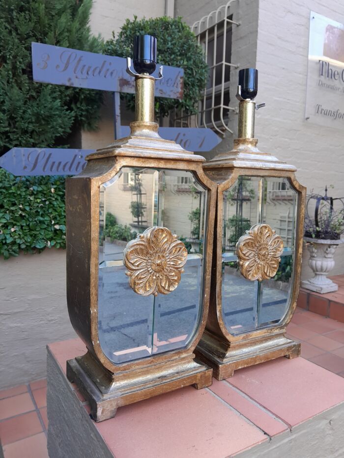 A 20TH Century French Style Pair of Mirrored and Gold Table Lamps with New Rotary Switches - Image 4