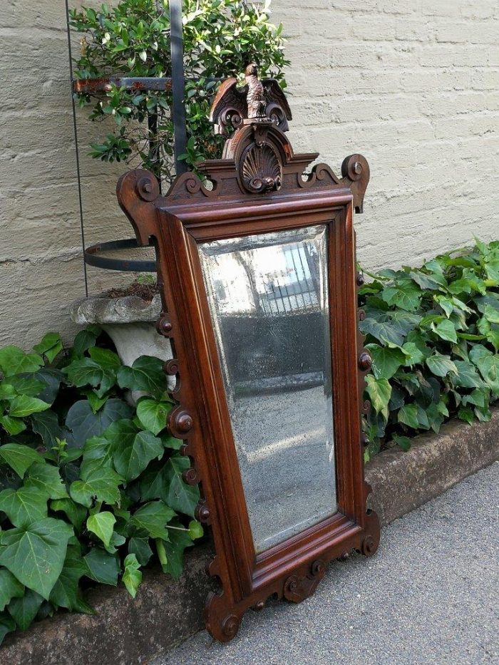 Early 19th Century And Very Rare Bevelled Carved Wooden Mirror Surmounted By A Federal Eagle - Image 4