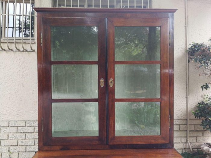 A George III Mahogany Bookcase - Image 5