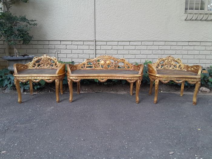 A French Style Set Of Carved and Hand-Gilded Rattan Settee With Two Chairs - Image 2