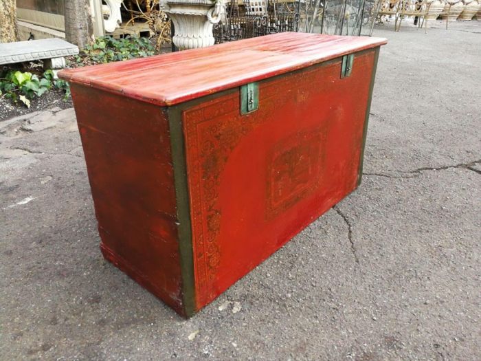 A Chinese Decorative Chest - Image 5