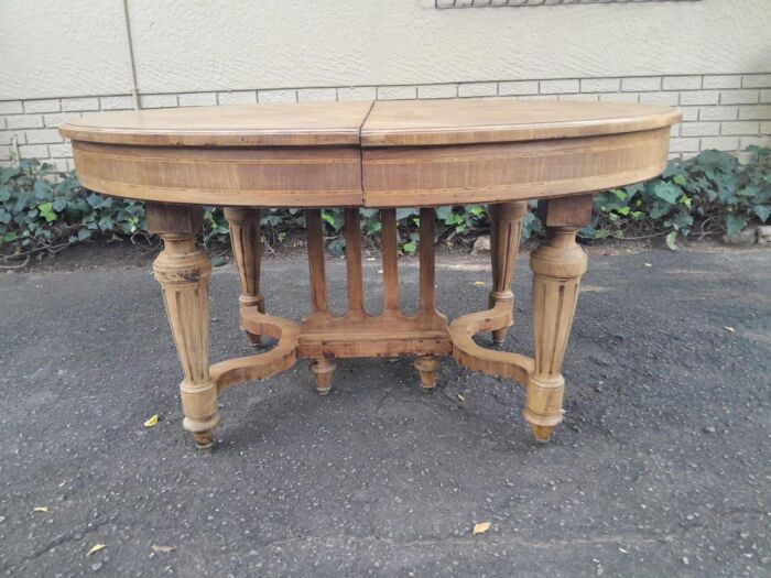 An Early 20th Century French Style Walnut Dining Table in a Contemporary Bleached Finish - Image 7