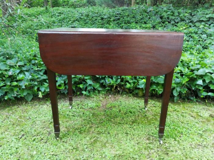 Pembroke Mahogany Drop side Table - Image 3