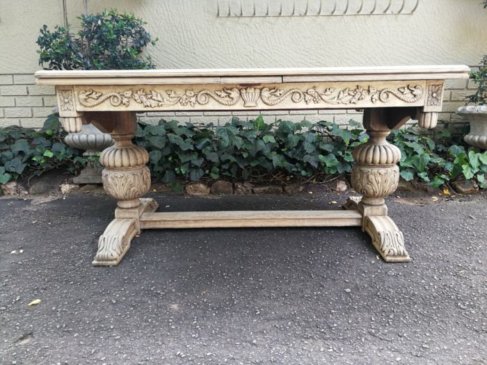 A 20TH Century Carved Dutch Oak Extension Dining / Entrance Table in a Contemporary Bleached Finish  (8 Seater) - Image 6