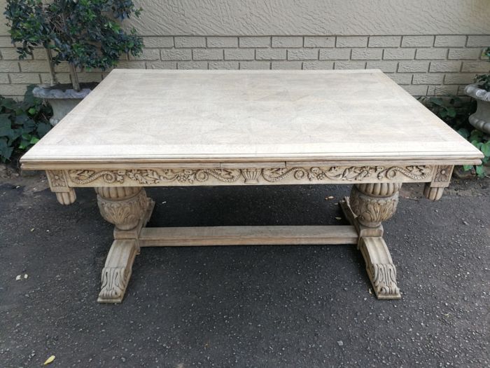 A 20TH Century Carved Dutch Oak Extension Dining / Entrance Table in a Contemporary Bleached Finish  (8 Seater) - Image 8