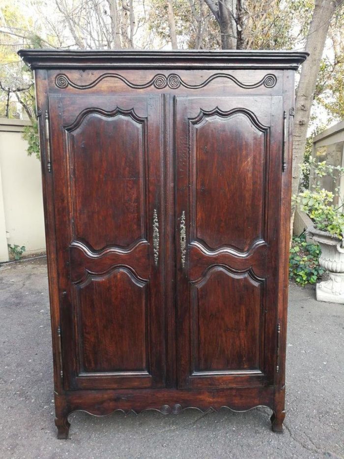 19th Century French Provincial Oak Armoire With Key - Image 2