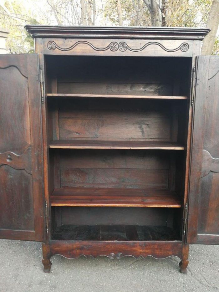 19th Century French Provincial Oak Armoire With Key - Image 7