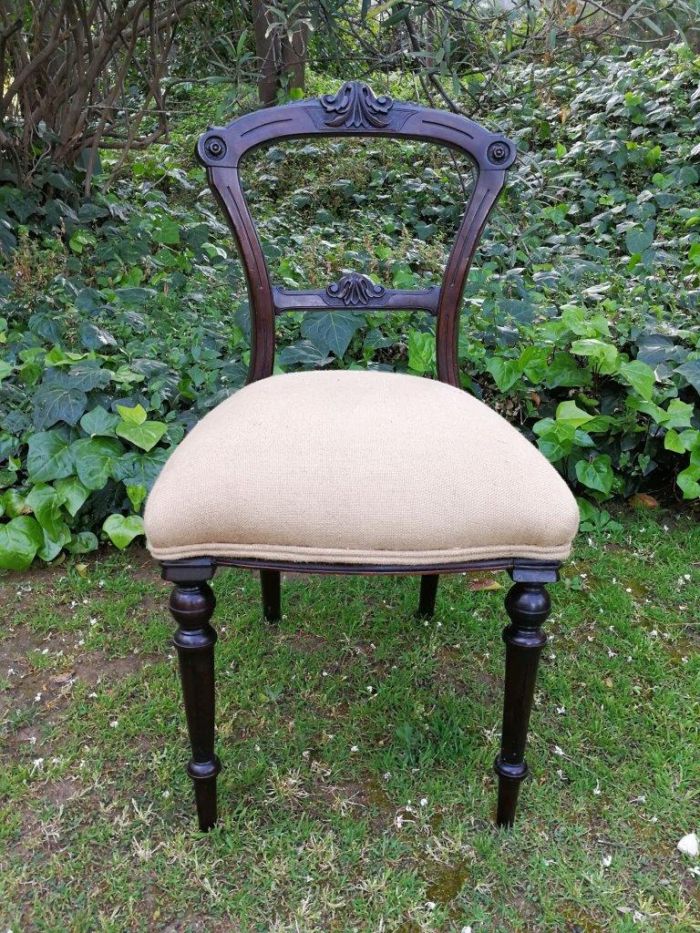 A Set Of 6 Victorian Carved Bustle Back Chairs - Image 6