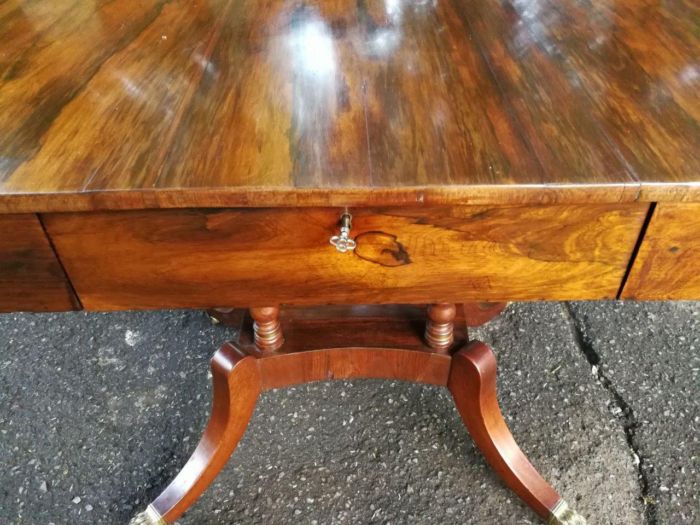 A Circa 1800 Regency Rosewood pembroke table, on castors - Image 9