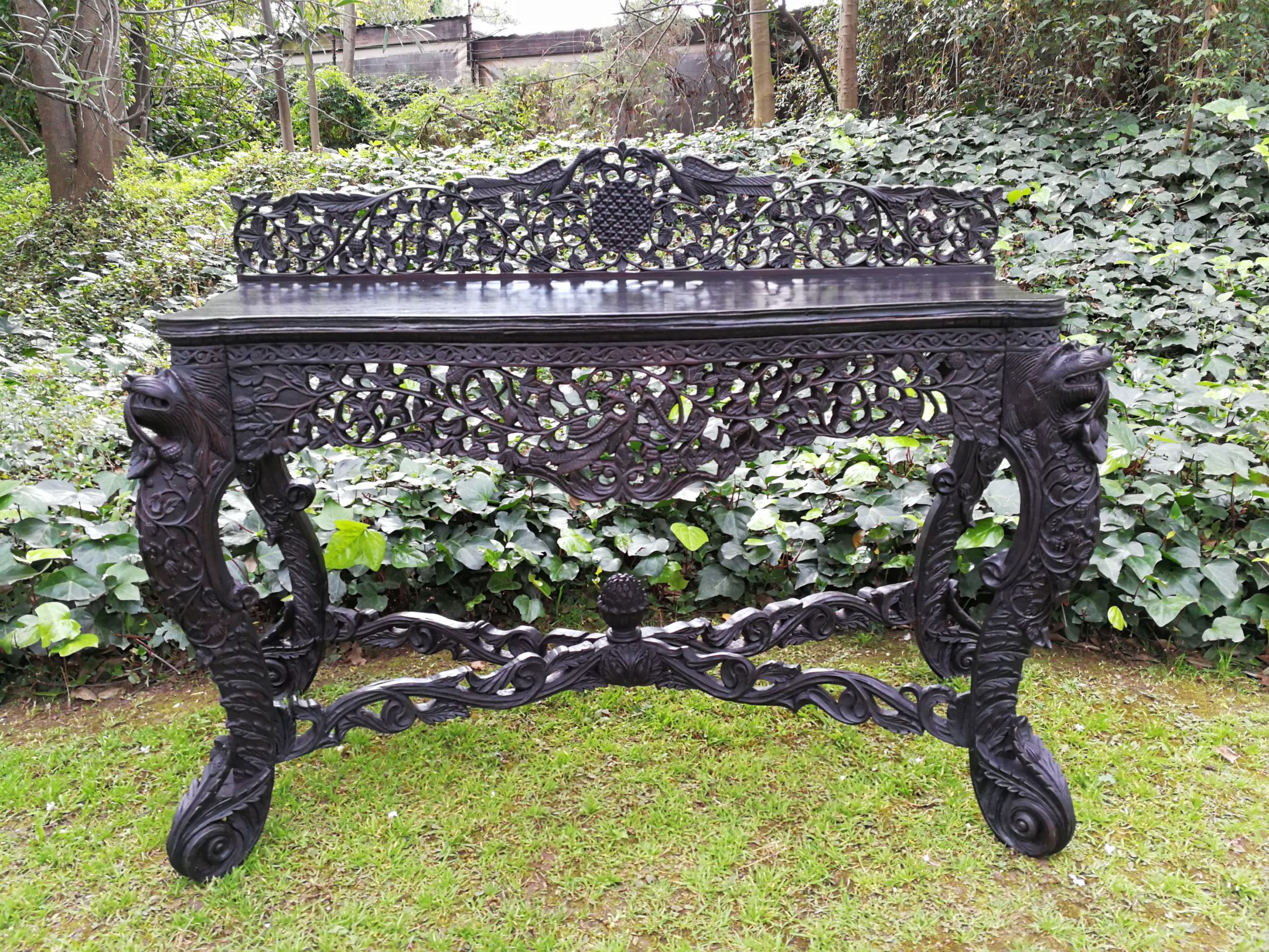 garden console table