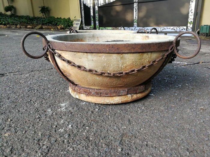 A Vintage Pair Of Terracotta And Wrought Iron Decorative Pots - Image 7