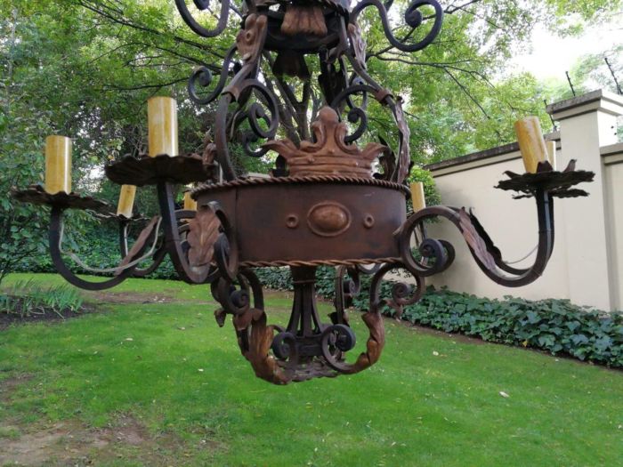 An Imported French Crown Design Wrought Iron Hand Painted Chandelier With 8 Arms - Image 4