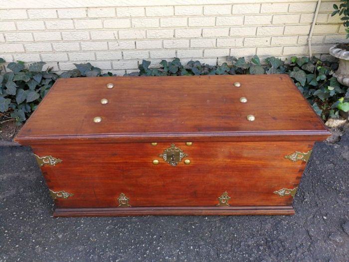 A 19th Century Dutch Colonial Batavian Brass-bound Teak Chest, With Original Lock Plate and Key. Sides With Brass-cut Escutcheons and Heavy Brass "turned" Loop Handles ND - Image 7