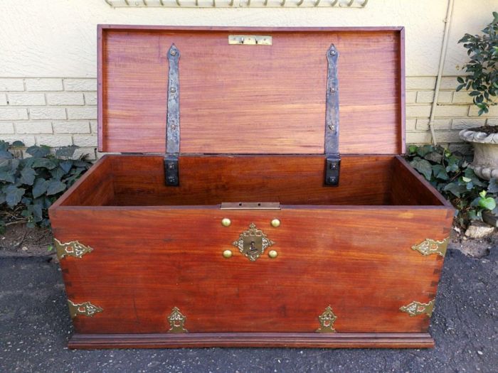 A 19th Century Dutch Colonial Batavian Brass-bound Teak Chest, With Original Lock Plate and Key. Sides With Brass-cut Escutcheons and Heavy Brass "turned" Loop Handles ND - Image 9