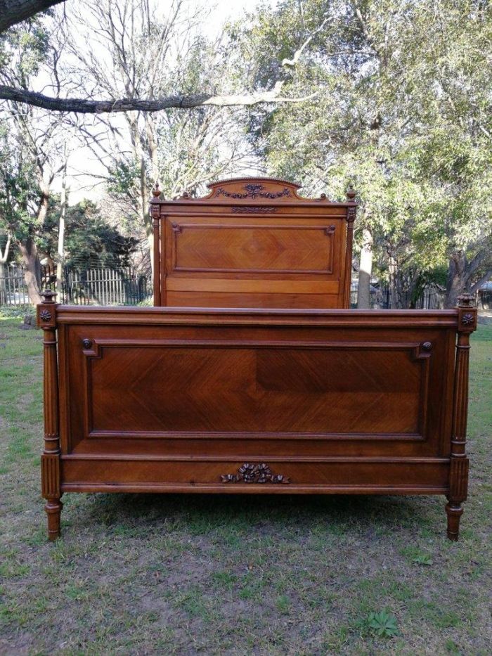 A Vintage French Carved Three-quarter Walnut Bed - Image 3