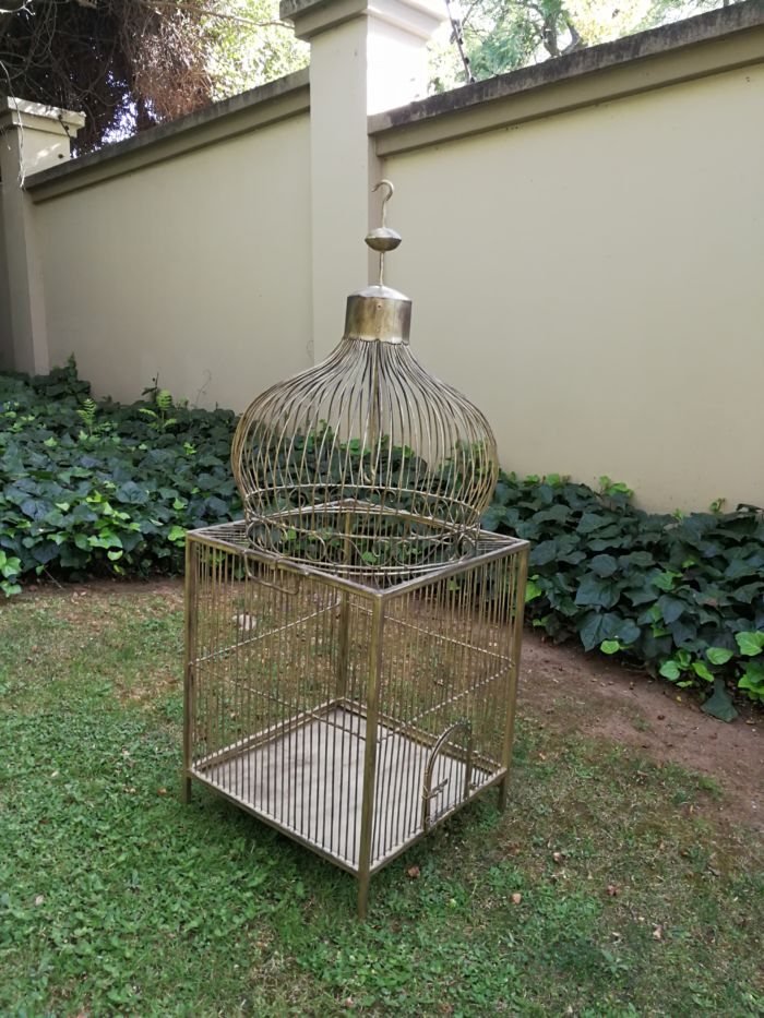 A 20th Century Architectural and Decorative Gold Birdcage of Large Proportion - Image 5