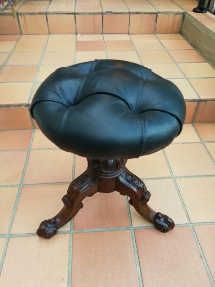 A 20th Century Carved Mahogany Piano Stool - Image 2