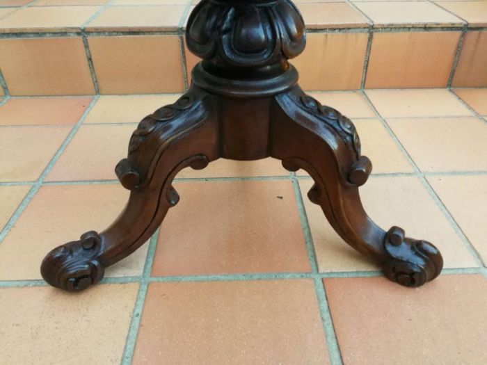 A 20th Century Carved Mahogany Piano Stool - Image 4