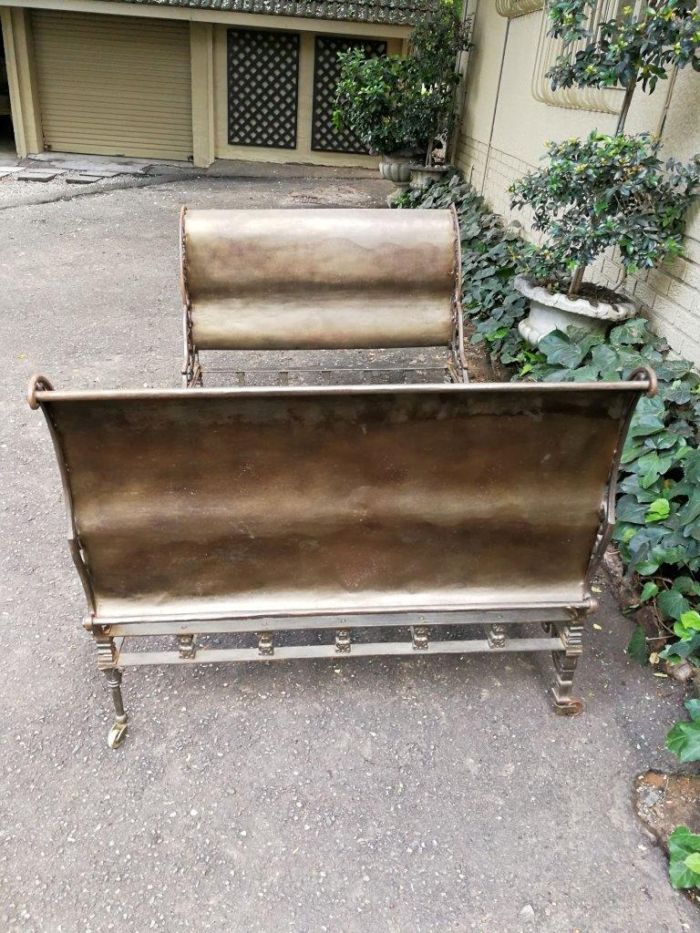 An Extremely Rare Mid 19th Century Circa 1850, French Napoleon Metal Daybed With Four Casters - Image 6