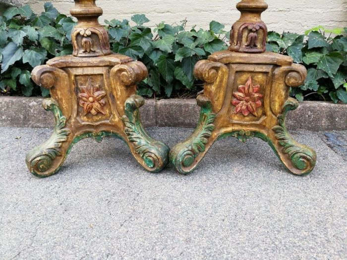 A Pair of 19th century gilt-wood and Paint Wooden Torchères - Image 5