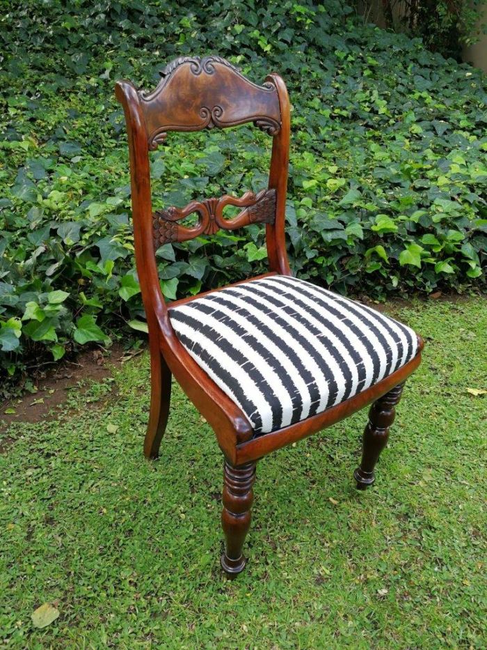 A Set Of Five 19th Century Circa 1860 Victorian Mahogany Chairs - Image 5