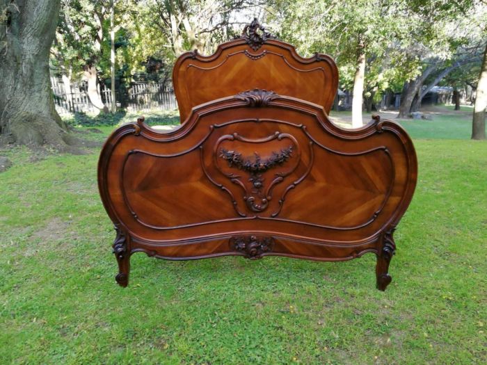 An early 20th Century Circa 1920 French Walnut Double - Image 2