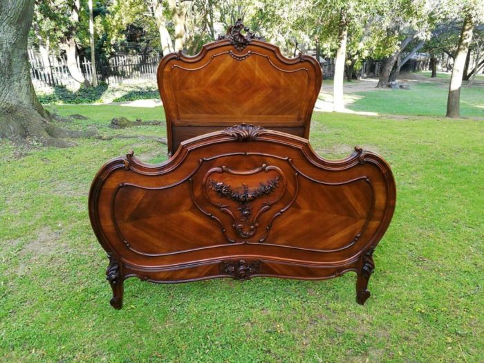 An early 20th Century Circa 1920 French Walnut Double - Image 3