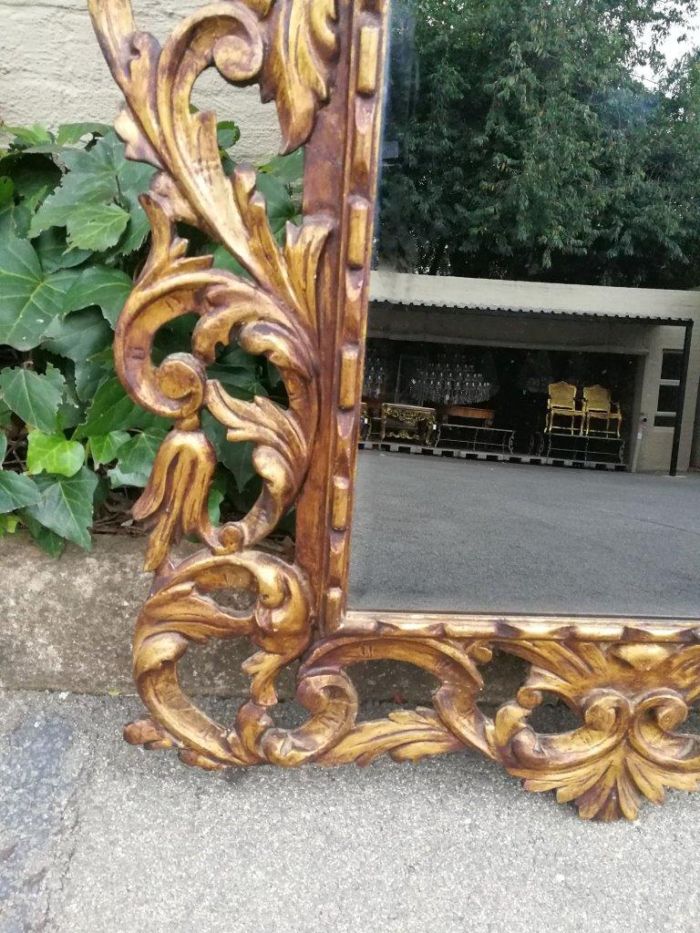 An Early 20th Century Spanish Carved Gilt Painted Wooden Bevelled Mirror - Image 4