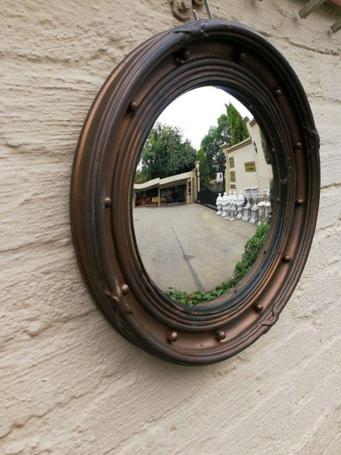 A First Half 20th Century Regency Style  Gilt-painted Convex Circular Mirror - Image 3