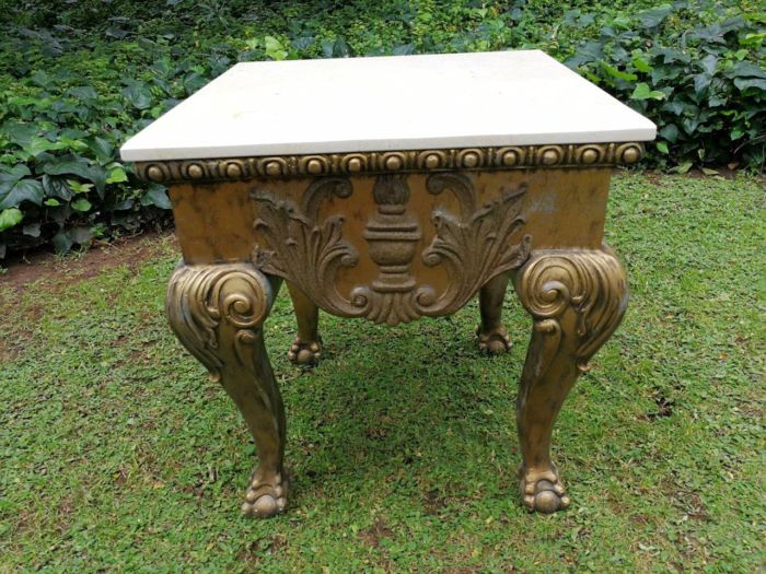 A Gilt Wood Coffee Table With Cream Marble Top - Image 3