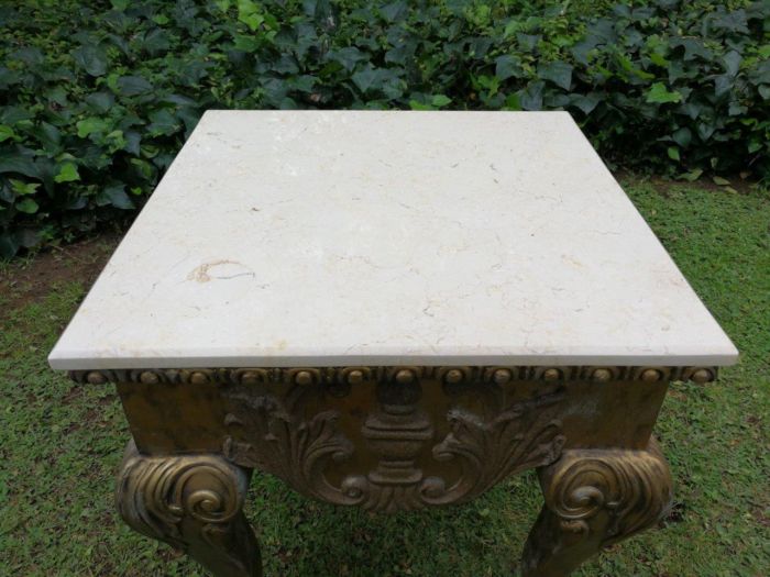 A Gilt Wood Coffee Table With Cream Marble Top - Image 6