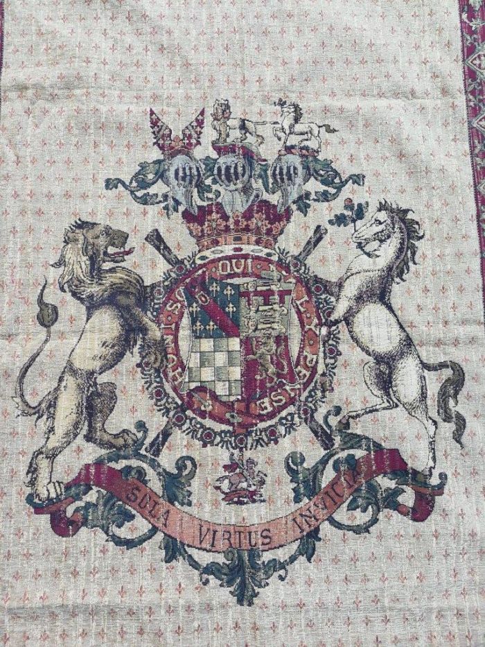 Antique Armorial Coat of Arms Scene Beautiful Wall Hanging Tapestry - Image 5