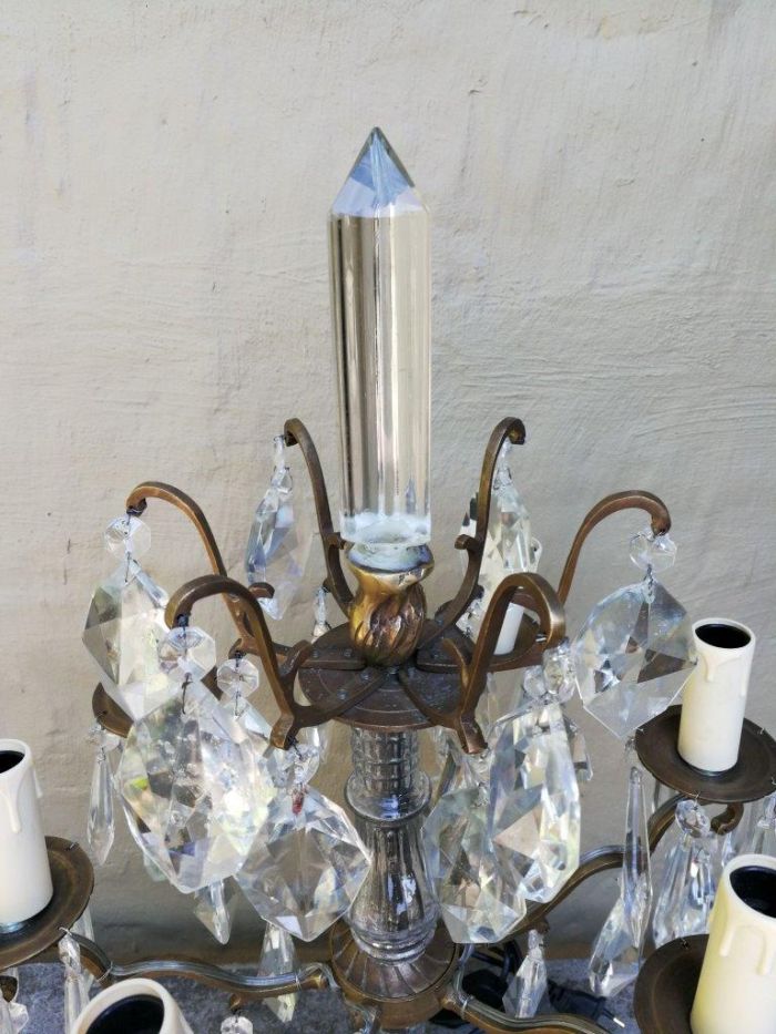 A French Style Gallery Brass and Crystal Table Lamp in a Gold Finish (Medium) - Image 8