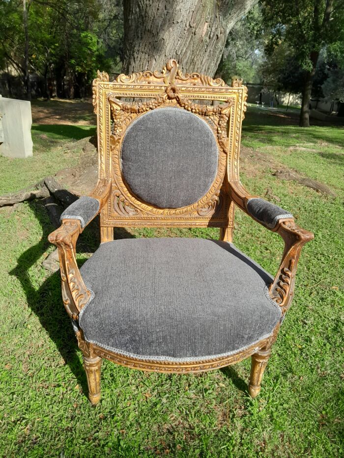 A 20th Century French Style Ornately Carved and Gilded Pair of Arm Chairs - Image 11