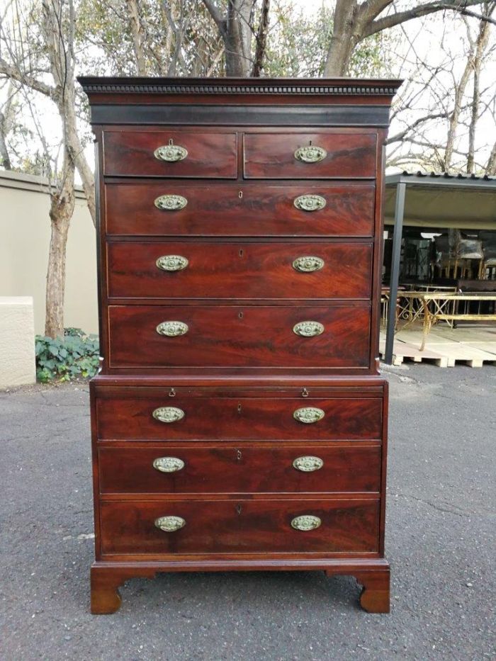 An Exceptional  Late 18th/Early 19th Century George III Mahogany Chest on Chest on Bracket Feet