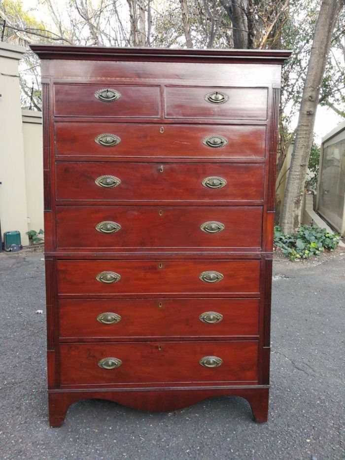 A Circa 1900 Edwardian Mahogany Chest on Chest on Bracket Feet