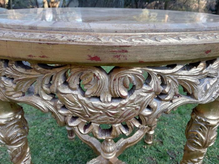 A 20TH Century French Style Carved and Hand Gilded Side Table with Marble Top - Image 6