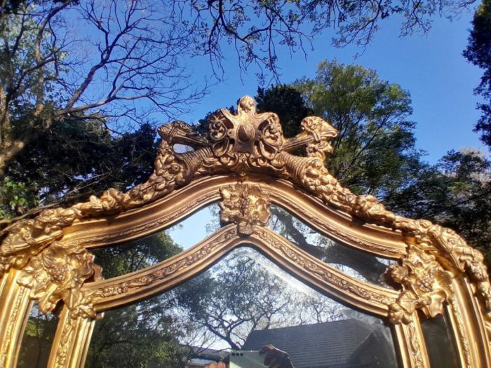 An Ornate Carved Rococo French Style Bevelled Mirror - Image 6