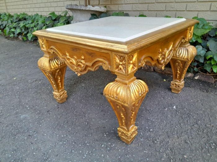 A 20th Century French Style Ornately Carved Side Table with Marble Top - Image 4