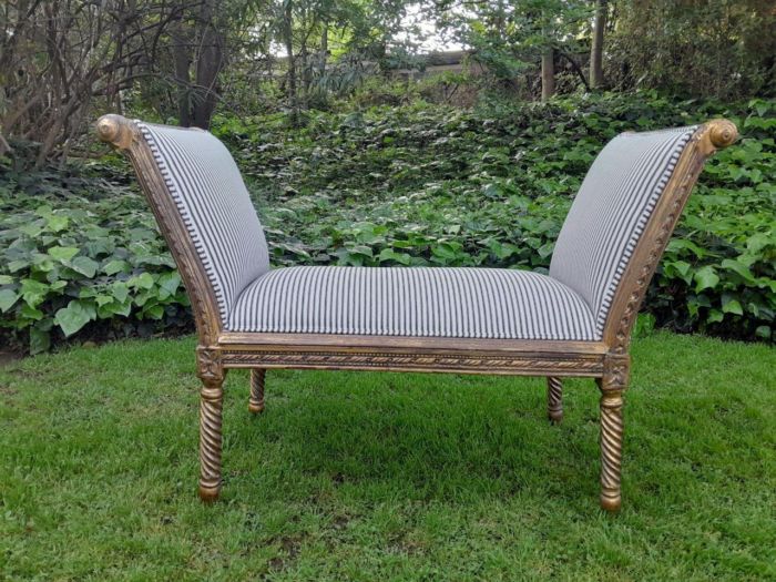 A French Style Carved Gilt-wood Window Bench