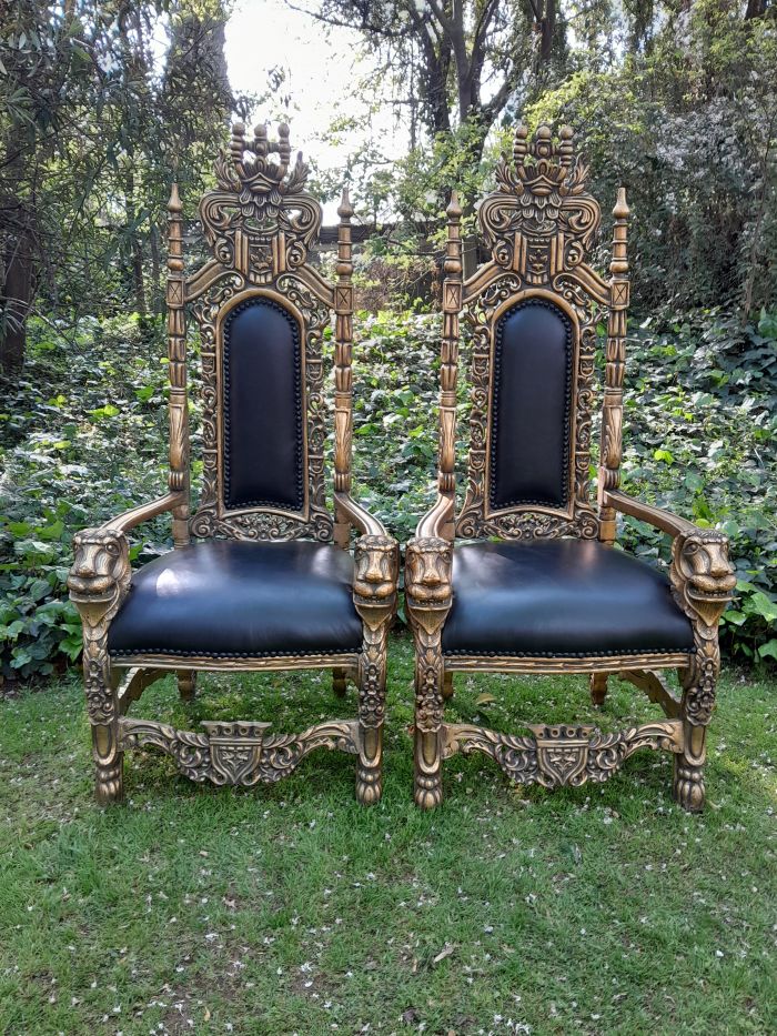 A 20th Century Pair Of French Style Carved and Gilded King / Throne Armchairs Upholstered in Leather