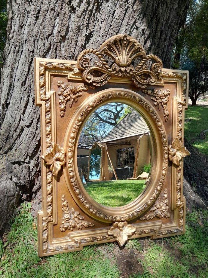 A 20th Century French Style Ornately Carved and Gilded Bevelled Mirror - Image 2