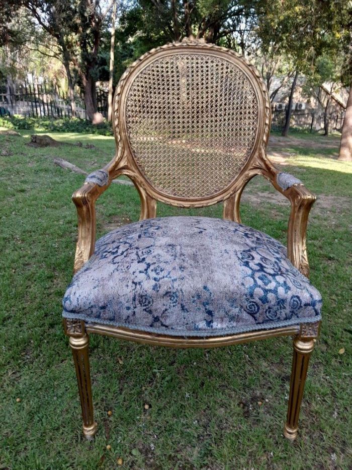 A Pair of 20th Century French Style Rattan-Back Gilded Arm Chairs - Image 5