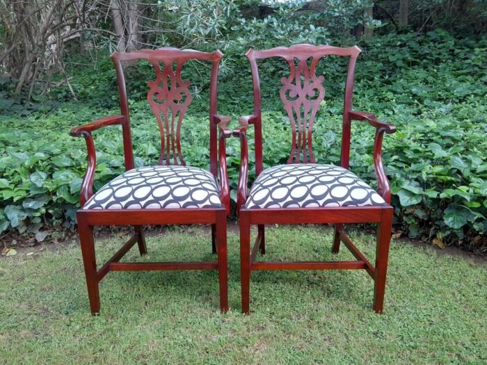 A 20th Century Set Of Six Mahogany Chippendale Style Chairs Including A Pair Of Armchairs/Carvers - Image 5