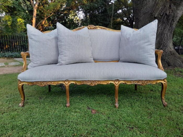 A 20th Century French Louis Xv Style Hand Gilded With Gold Leaf Settee