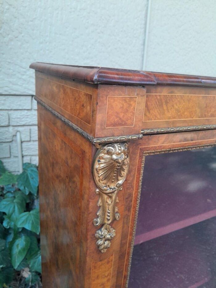 A Victorian Walnut Credenza / Display Cabinet With Gilt Mounts And Glazed Doors With Shelves On Bracket Feet - Image 5